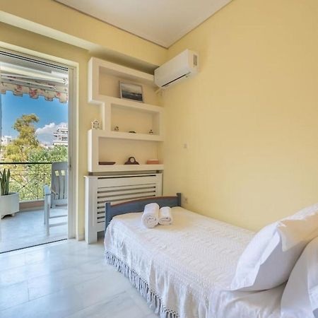 Central 3Br Apartment Next To Panormou Metro! Athens Luaran gambar