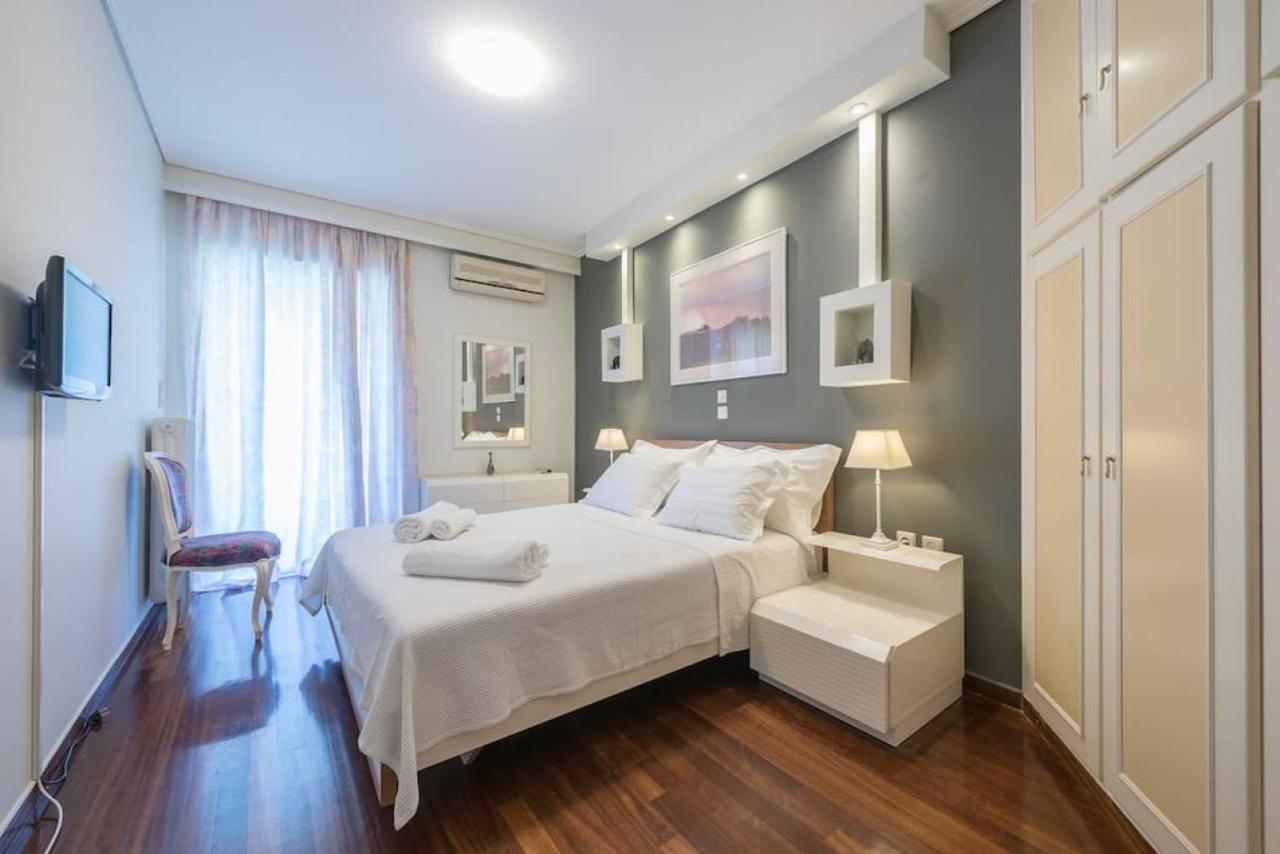 Central 3Br Apartment Next To Panormou Metro! Athens Luaran gambar